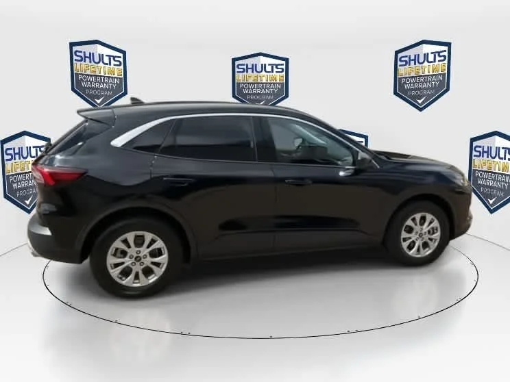 Used 2024 Agate Black Metallic Ford Active image 9