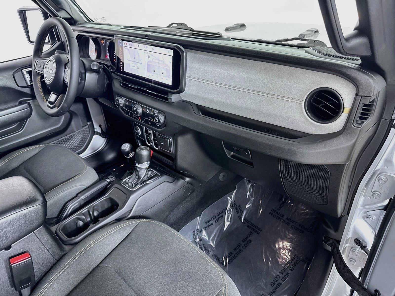 Used 2024 Silver Zynith Clearcoat Jeep Sport S image 26
