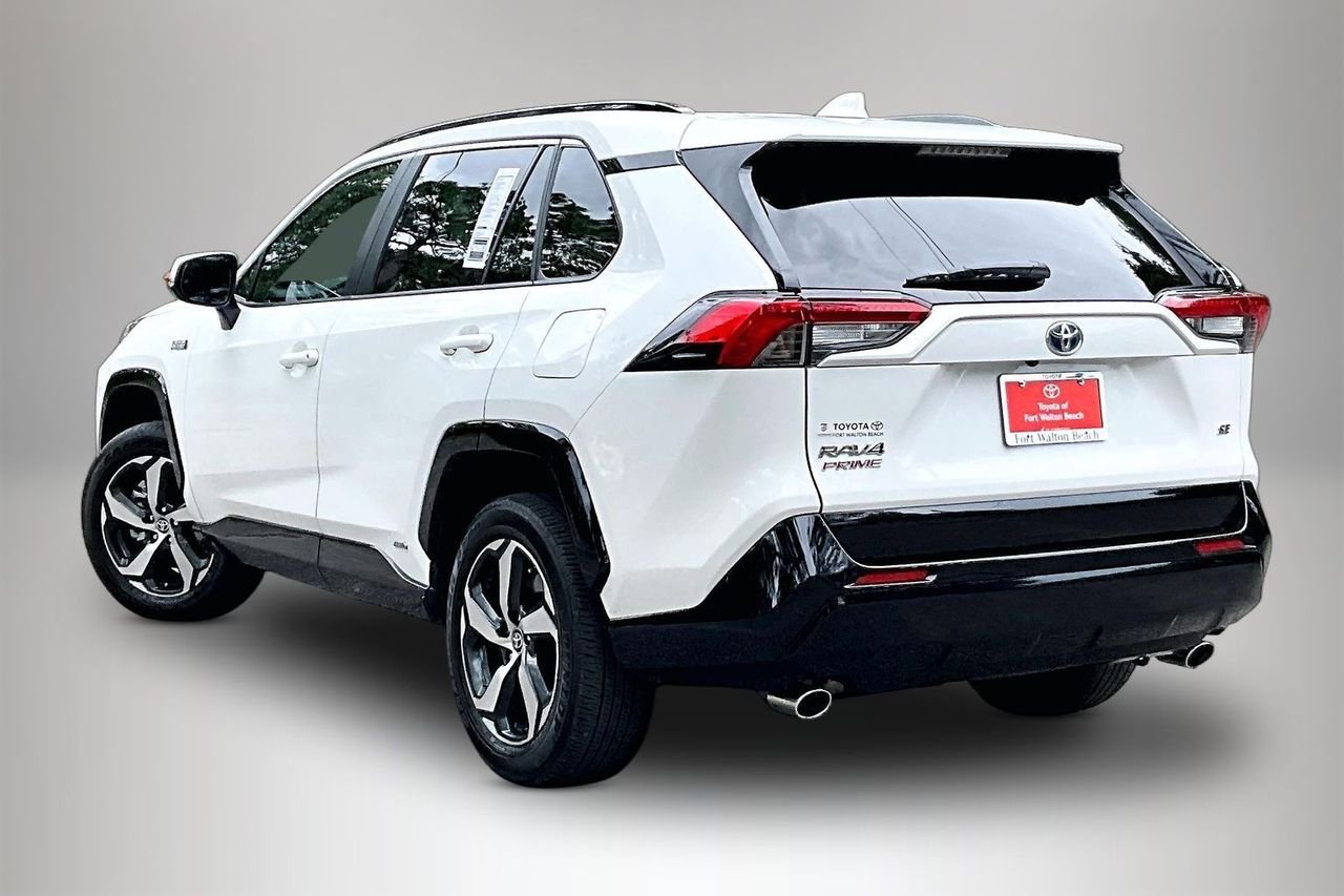 Used 2024 White Toyota SE image 4