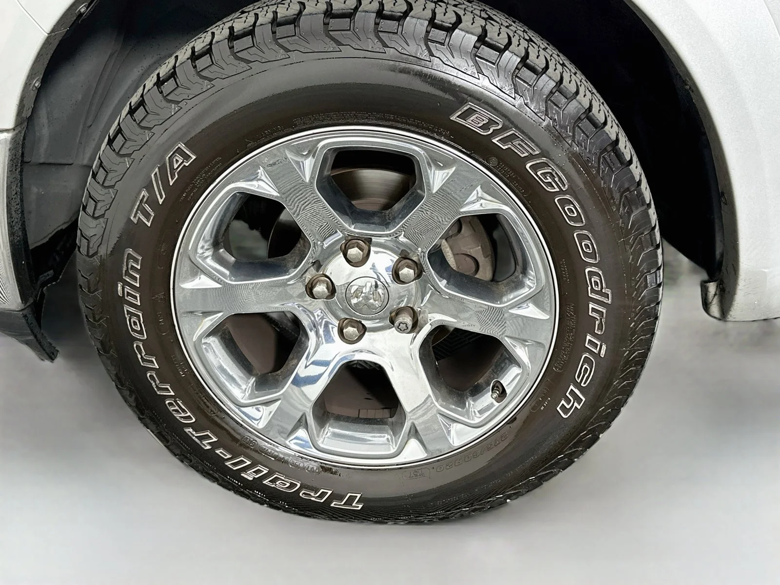 Used 2015  Ram Laramie image 34