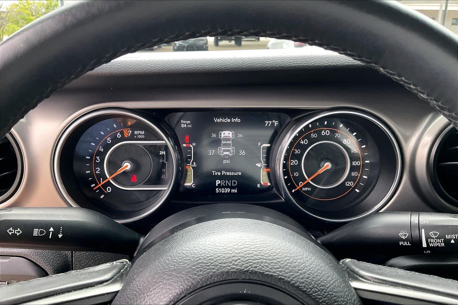Used 2018 Billet Silver Metallic Clearcoat Jeep Sport S image 24