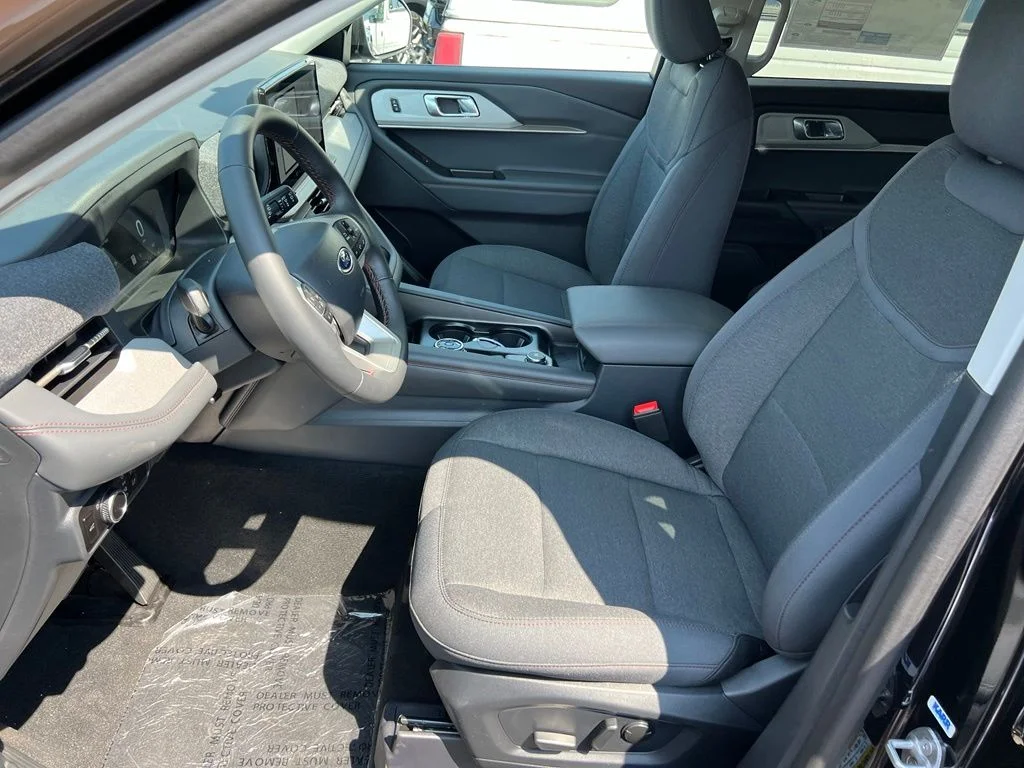 New 2026 Agate Black Metallic Ford Active image 12