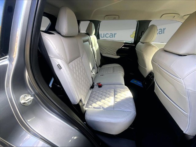 Used 2022 Gray Mitsubishi SEL image 22