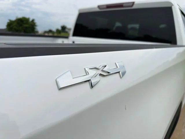 Used 2024 White GMC Pro image 11