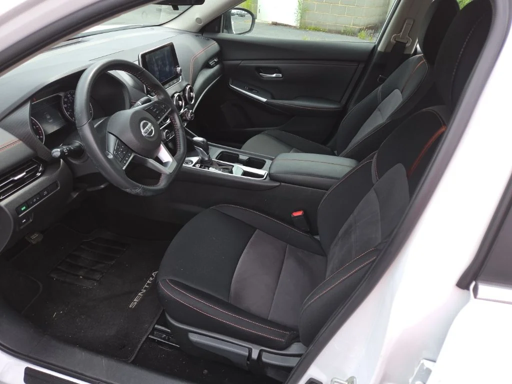 Used 2023 White Nissan SR image 10