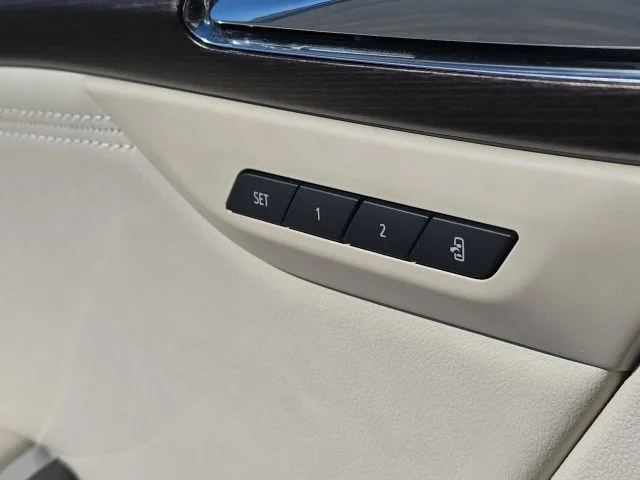 Used 2023 Blue Buick Avenir image 27
