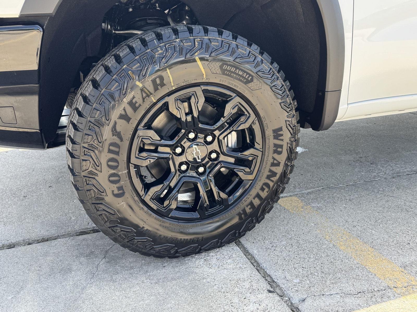 2026 Chevrolet Silverado 1500 ZR2 - Photo 63