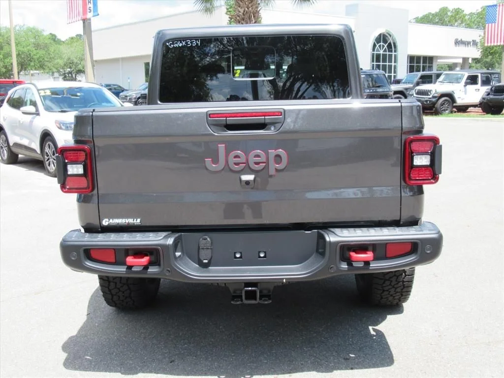 New 2026 Granite Crystal Metallic Clear-Coat Exterior Paint Jeep Rubicon X image 6