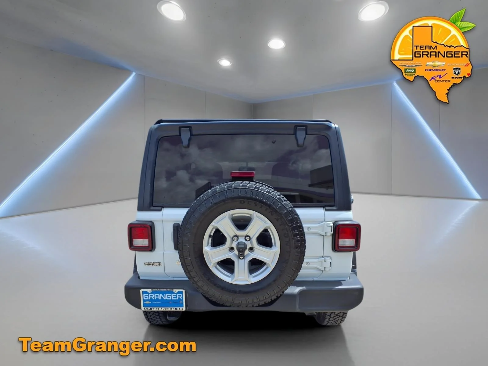 Used 2020 White Jeep Sport S image 8