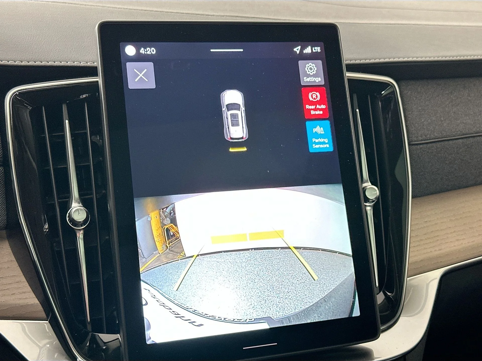 2026 Volvo XC90 Core - Photo 14
