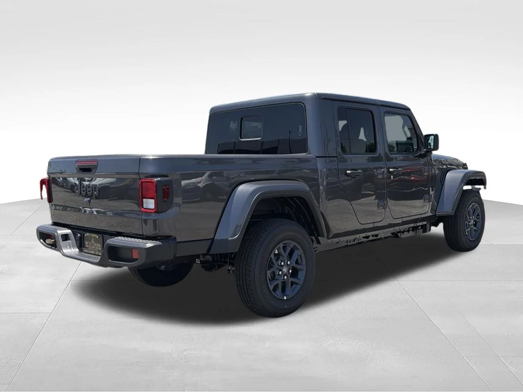 New 2026 Granite Crystal Metallic Clear-Coat Exterior Paint Jeep  image 7
