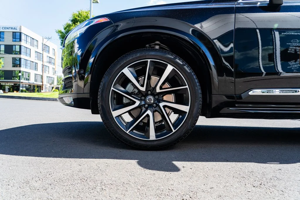 Used 2019 Black Volvo T6 Inscription image 7