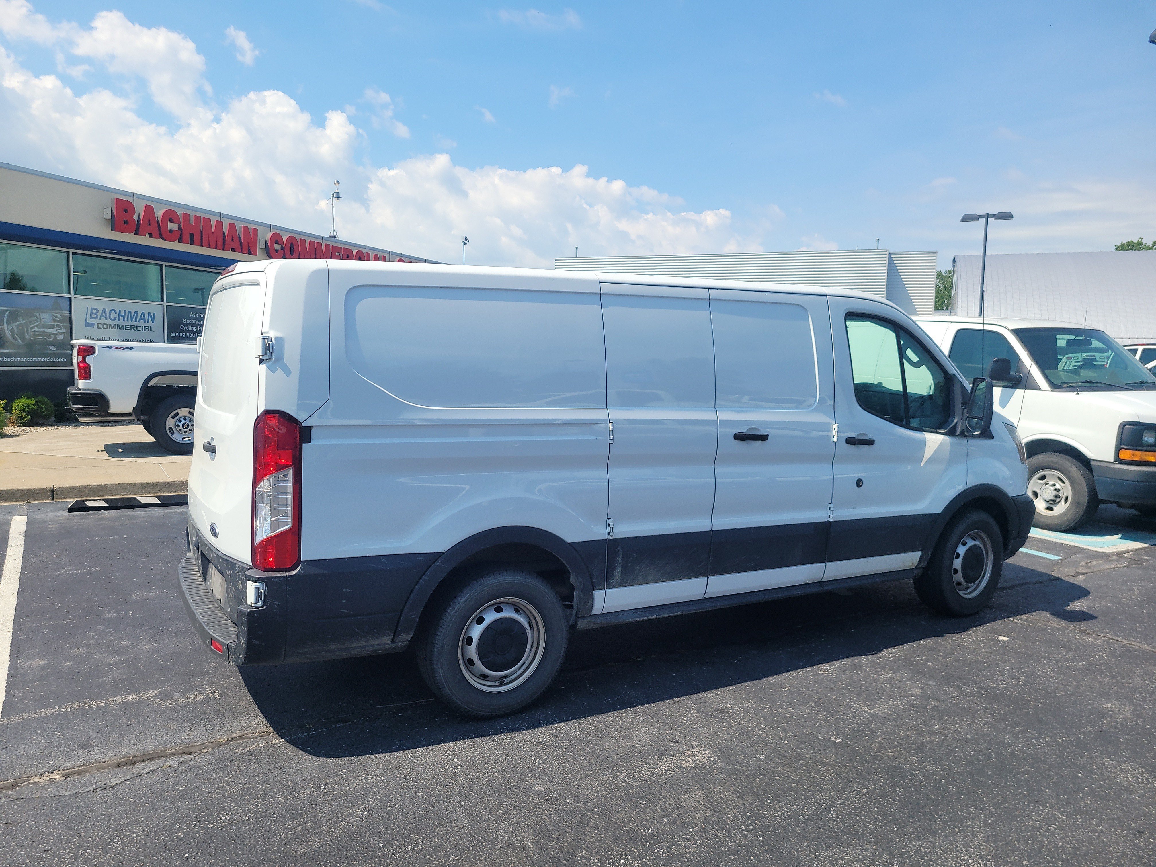 Used 2019 Oxford White Ford  image 3