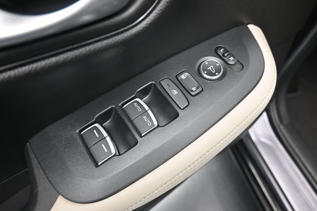 Used 2024 Gray Honda EX-L image 13