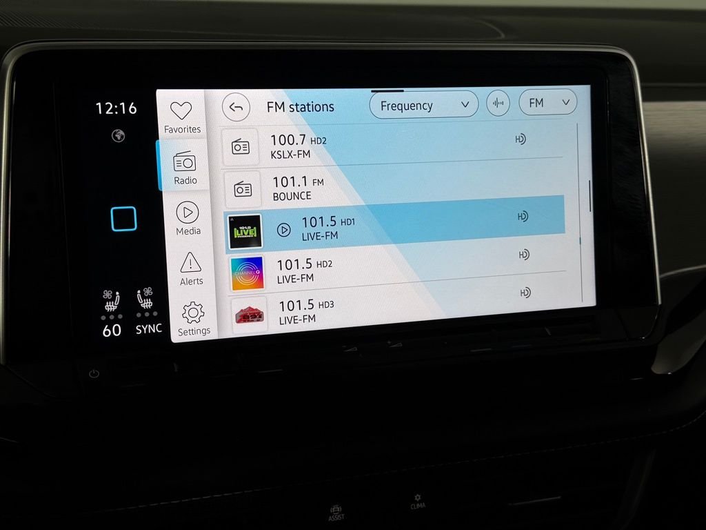 2025 Volkswagen Atlas Cross Sport SE w/Tech - Photo 18