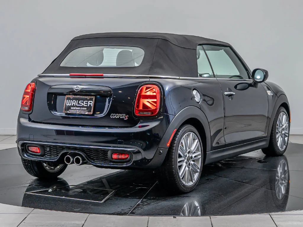 Used 2021 Mini Yours Enigmatic Black Metallic MINI Iconic image 10
