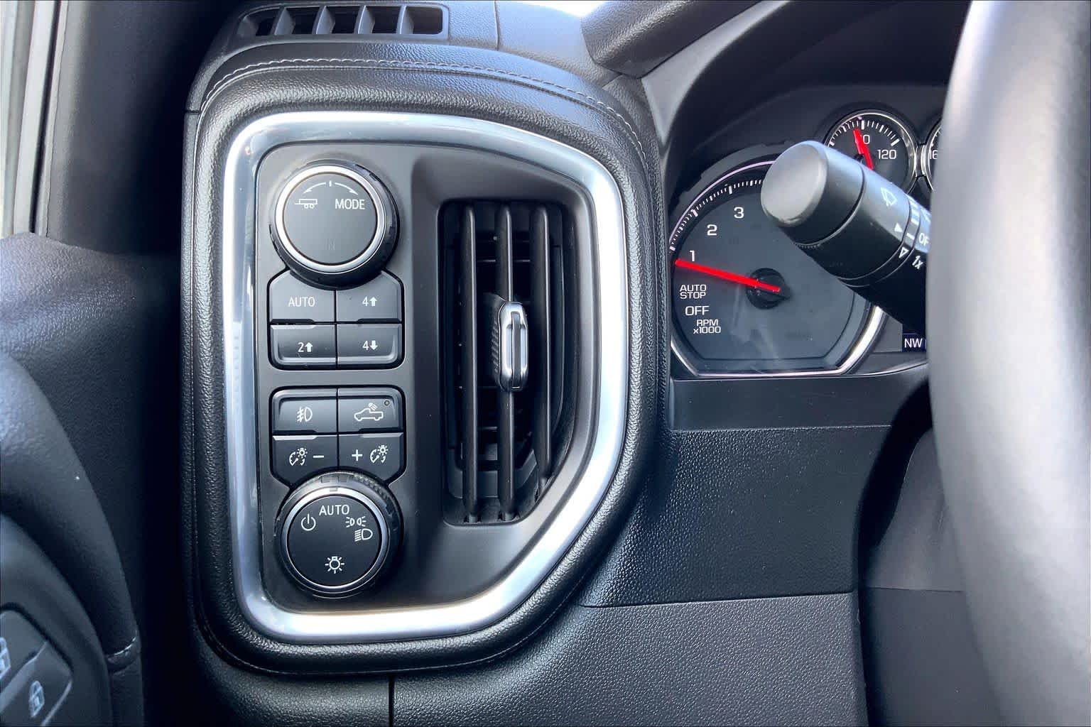 Used 2020 Northsky Blue Metallic Chevrolet RST image 33