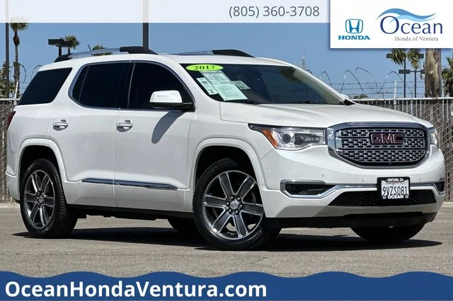 2017 GMC Acadia Denali AWD's photo