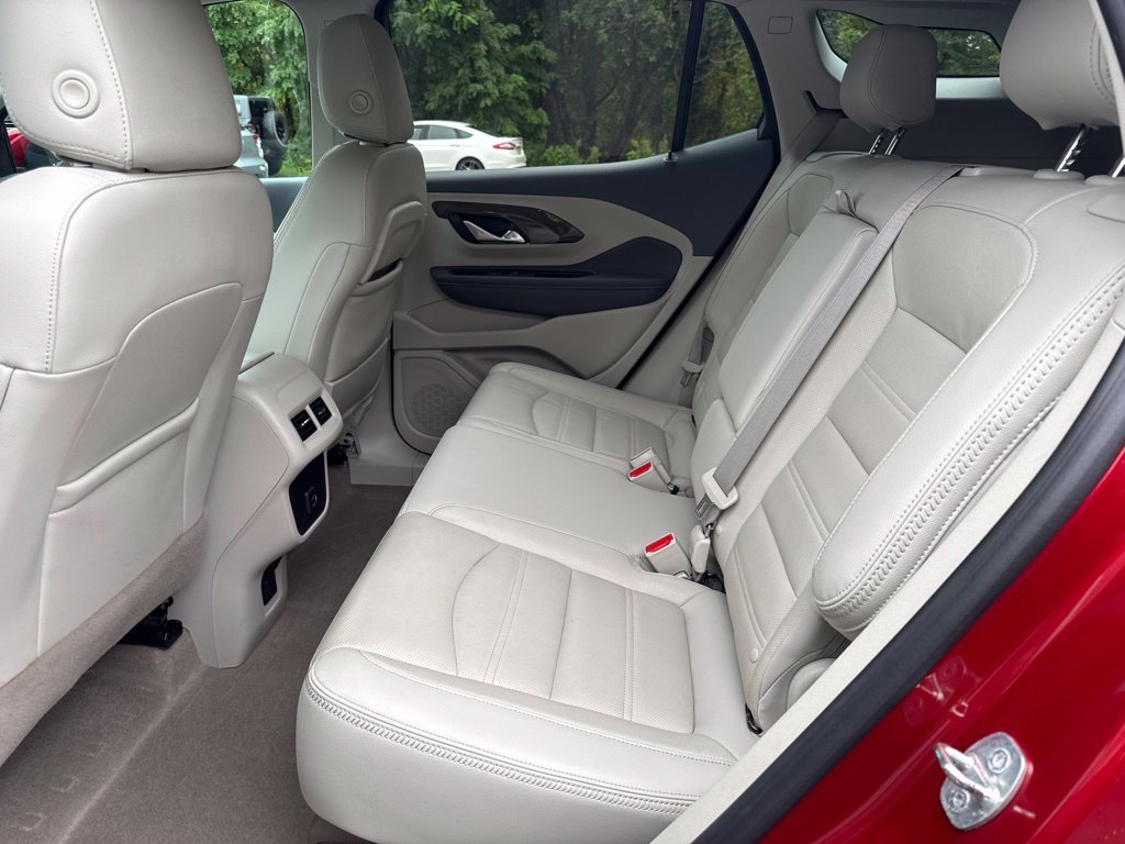 Used 2023 Red GMC Denali image 13