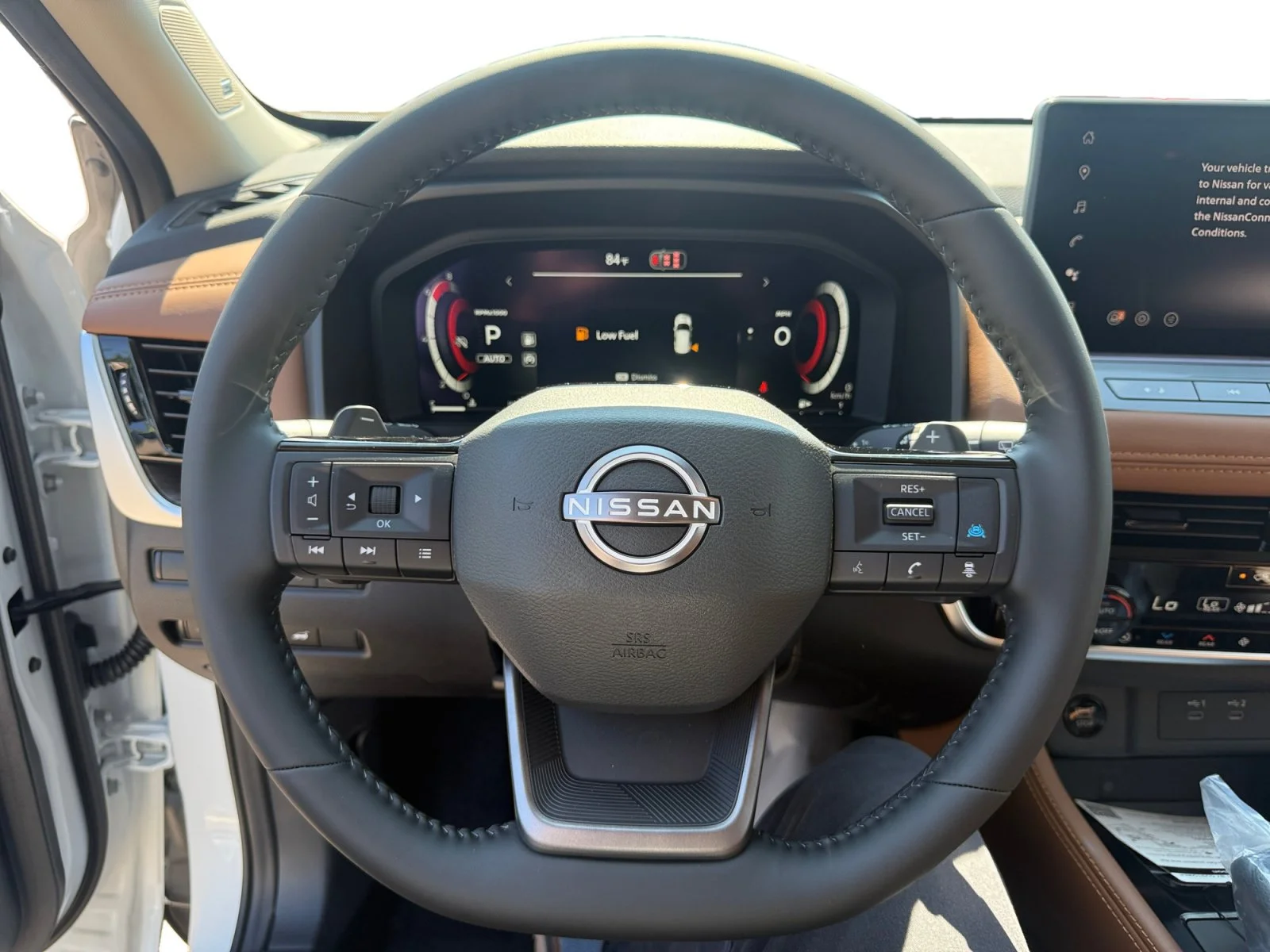 New 2026 Everest White Pearl Tricoat Nissan Platinum image 10