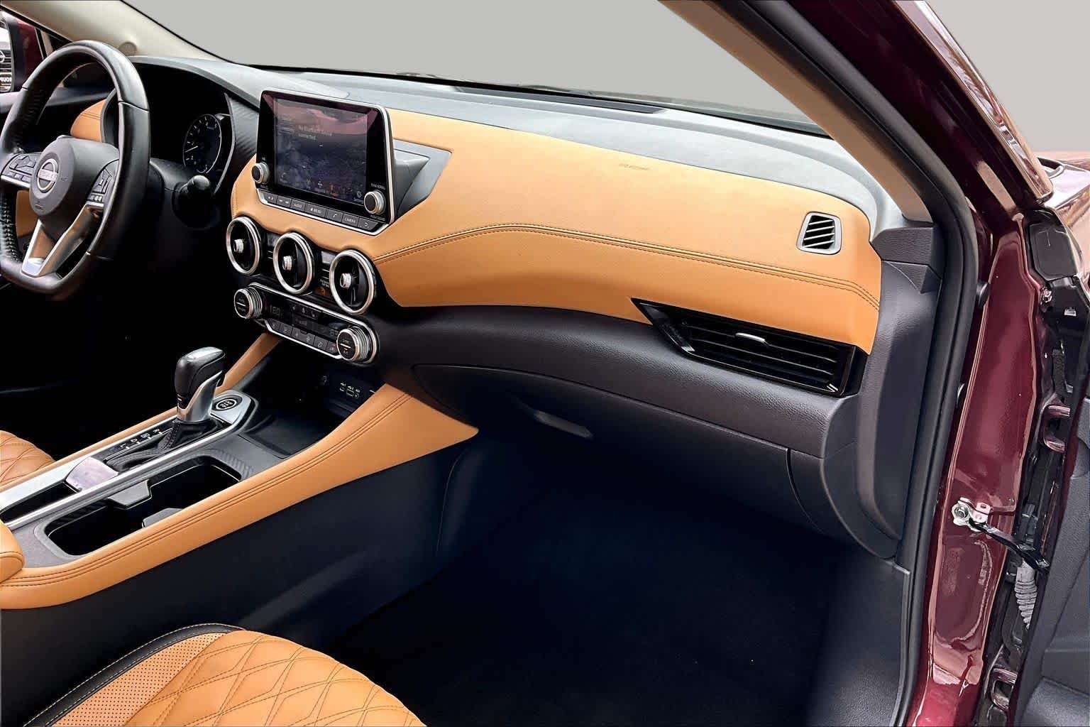 Used 2024 Rosewood Metallic Nissan SV image 19