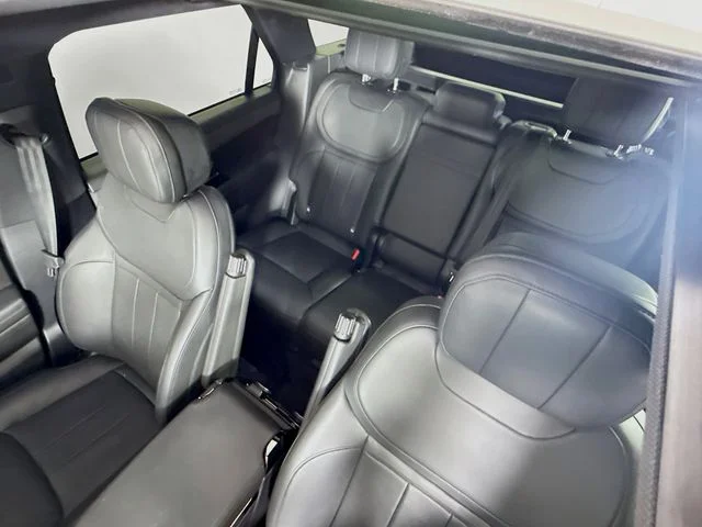 Certified Used 2023 Black Land Rover SE Dynamic image 14