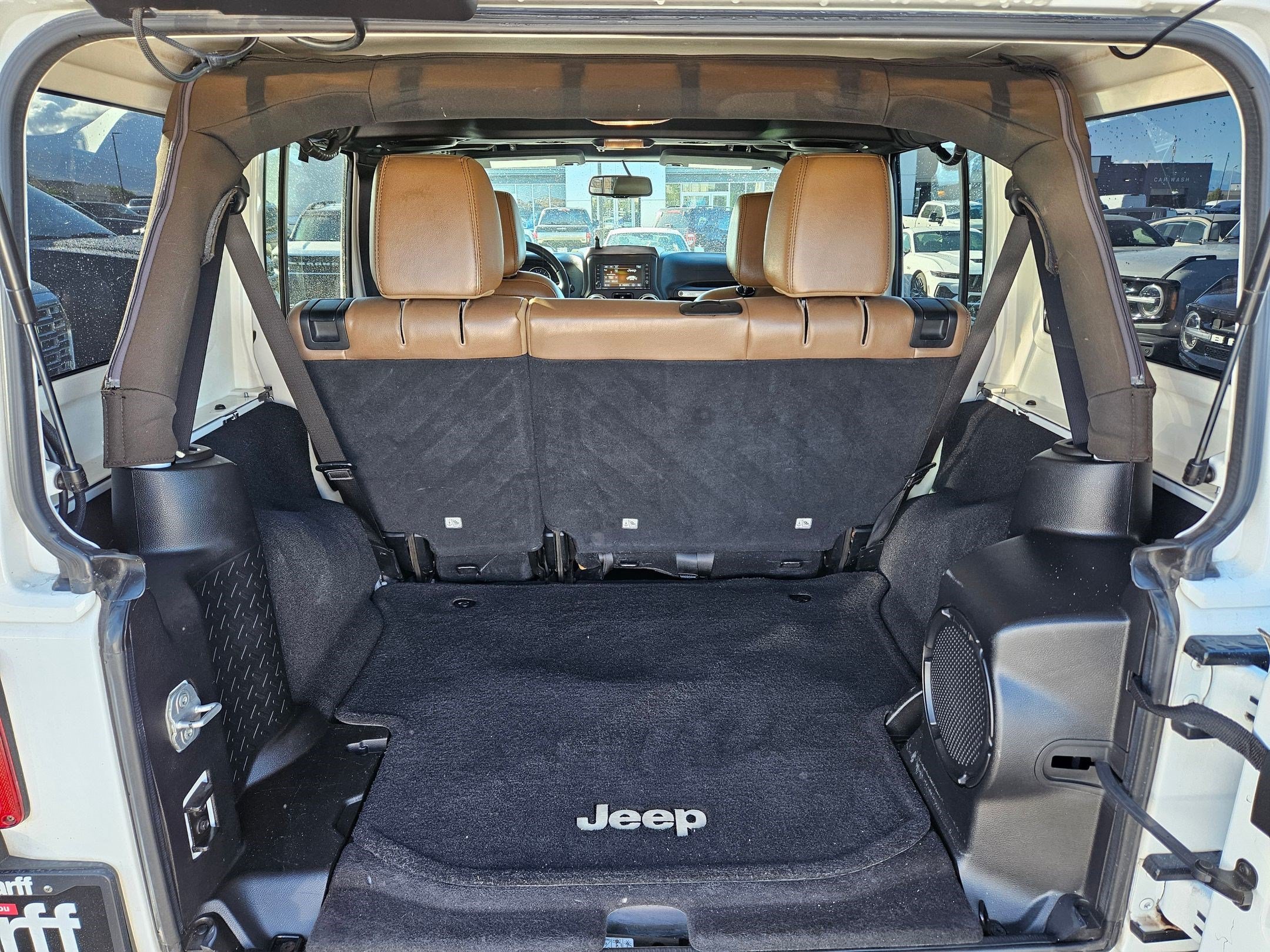 Used 2013 Bright White Clearcoat Jeep Sahara image 29