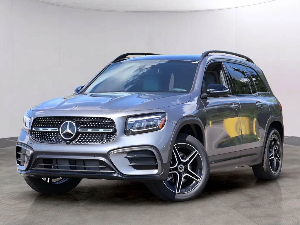 2026 Mercedes-Benz GLB GLB 250 4MATIC's photo