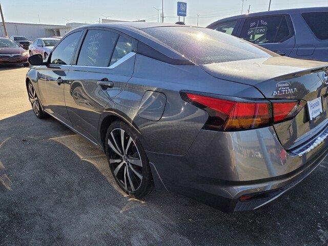 Used 2021 Gun Metallic Nissan 2.5 SR image 2