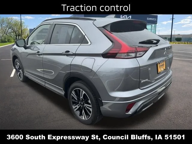 Used 2024  Mitsubishi SEL image 6