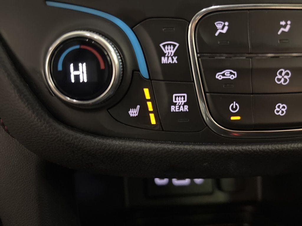 Used 2022 Blue Chevrolet RS image 10