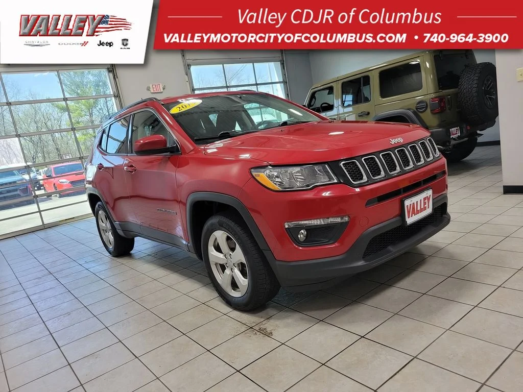 Used 2019 Red Jeep Latitude image 1