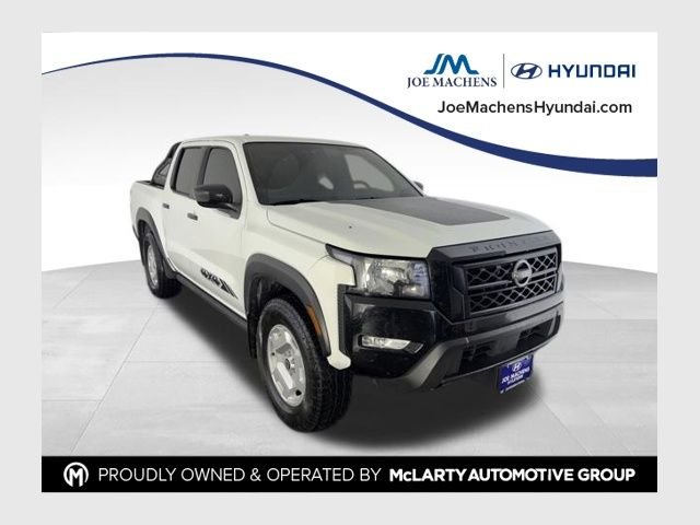 2024 Nissan Frontier SV Crew Cab 4X4 SWB's photo