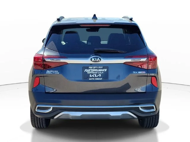 Used 2021 Gray Kia SX image 5