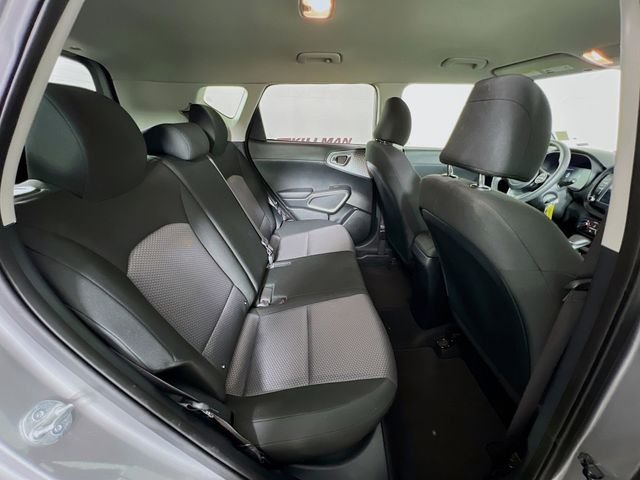 2024 Kia Soul LX - Photo 36