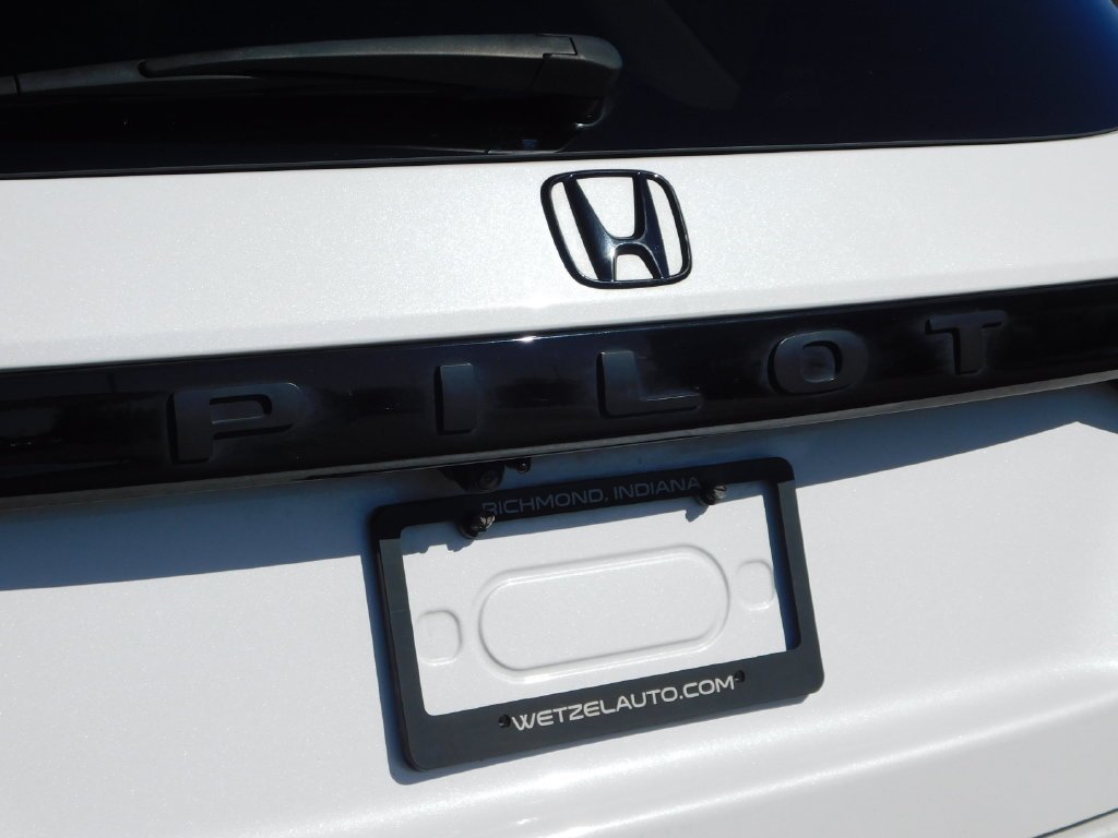 Certified Used 2025 Platinum White Pearl Honda EX-L image 50