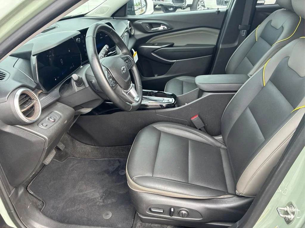 Used 2024 Green Chevrolet ACTIV image 20
