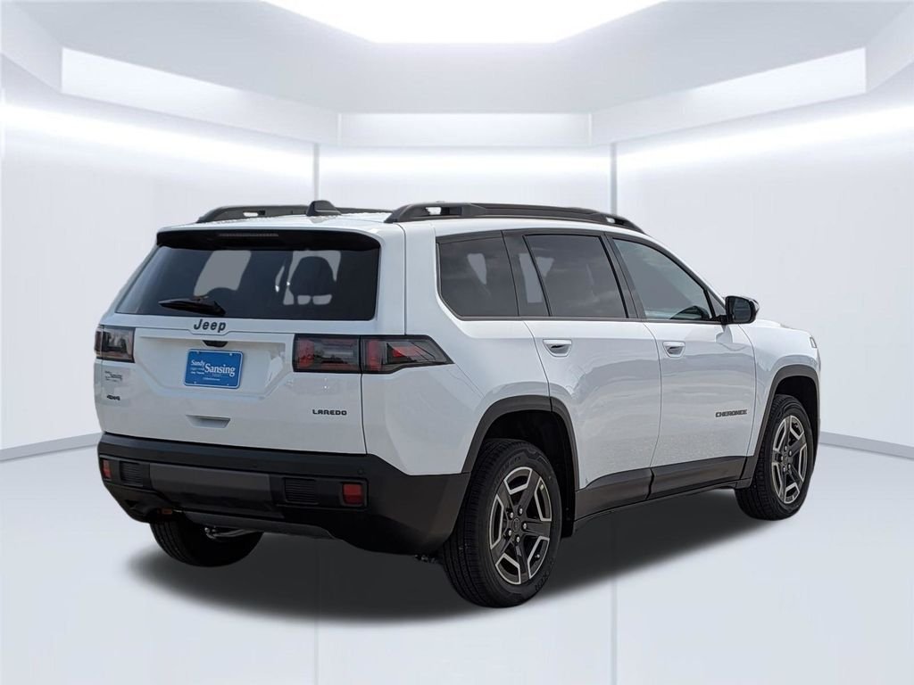 New 2026 Bright White Clear-Coat Exterior Paint Jeep Laredo image 7