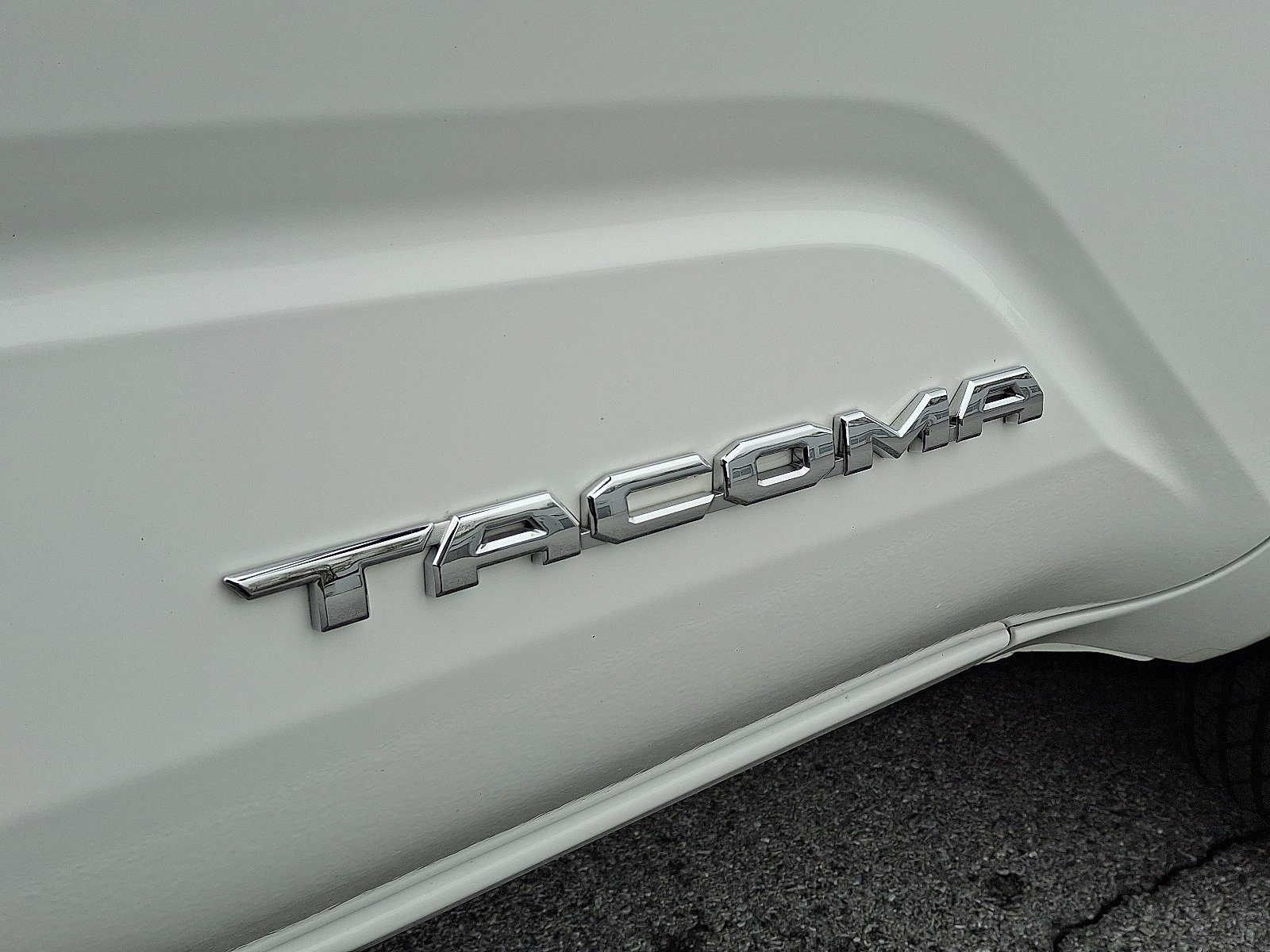 2024 Toyota Tacoma SR5 - Photo 28