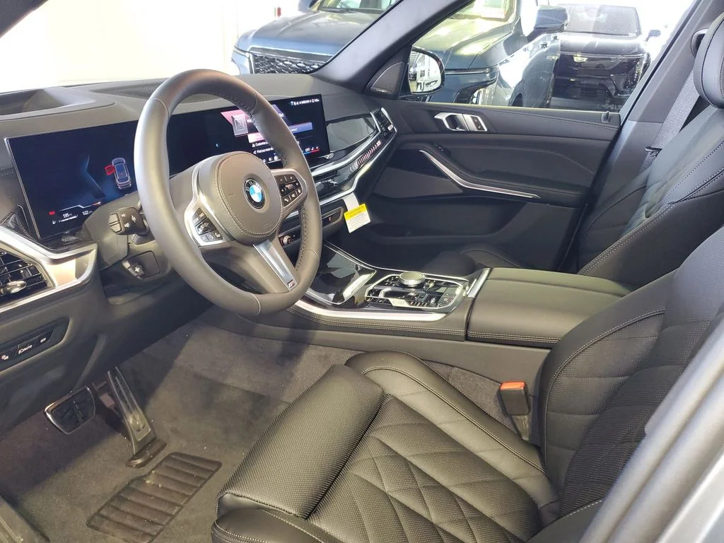 Used 2026 Gray BMW sDrive40i image 15