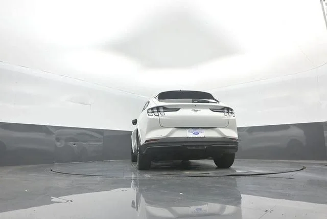 New 2026 Star White Metallic Tri-coat Ford Premium image 37