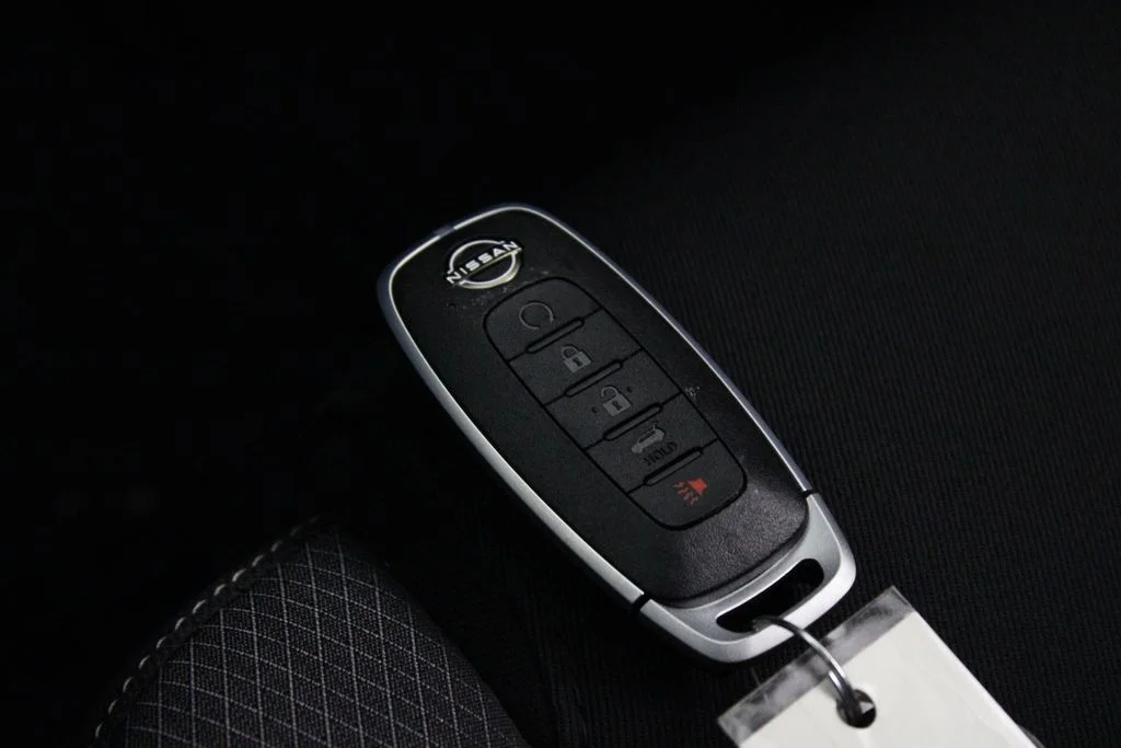 2025 Nissan Pathfinder SV - Photo 30