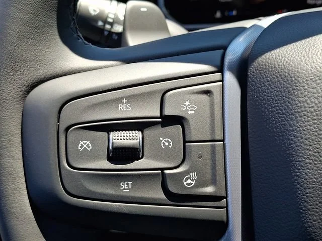 New 2026 Sterling Metallic GMC Elevation image 18