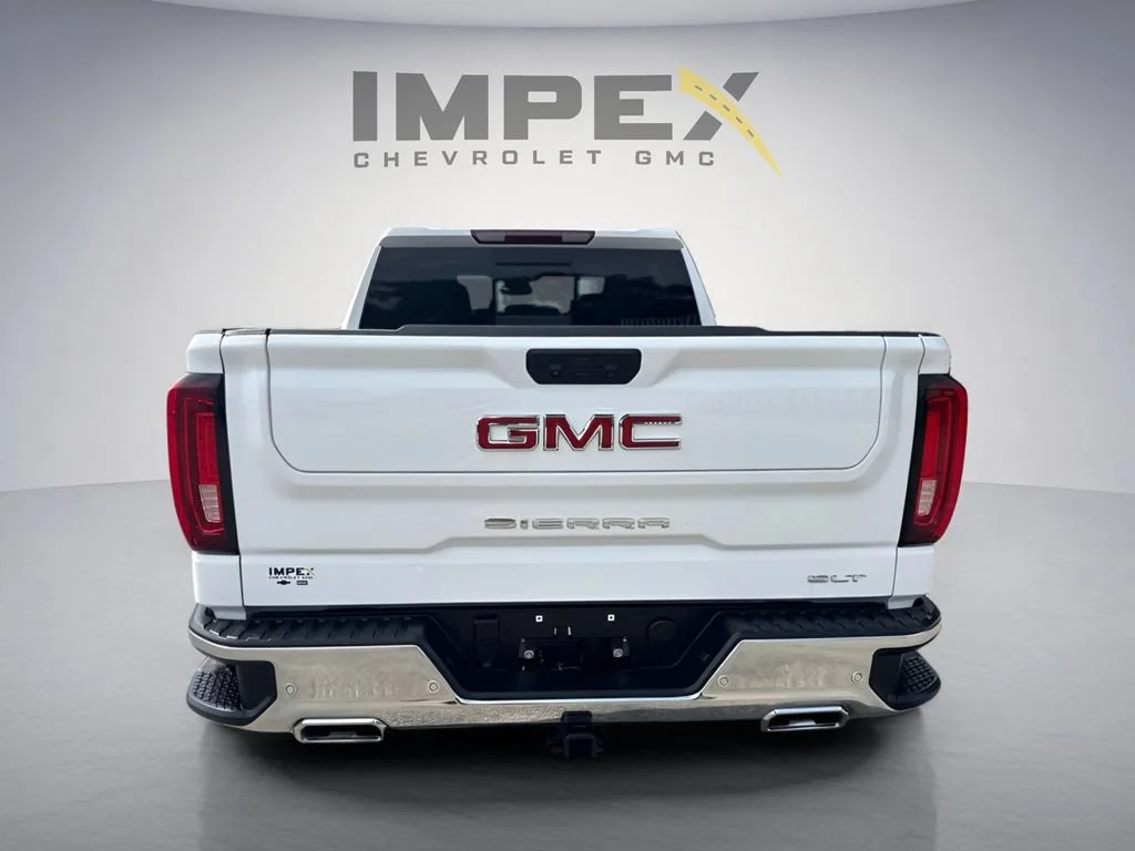 Used 2025 Summit White GMC SLT image 4