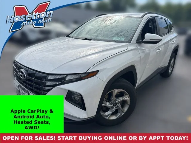 Used 2023 White Hyundai SEL image 1