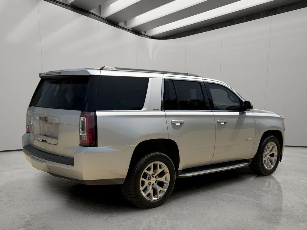 Used 2017 Quicksilver Metallic GMC SLE image 6