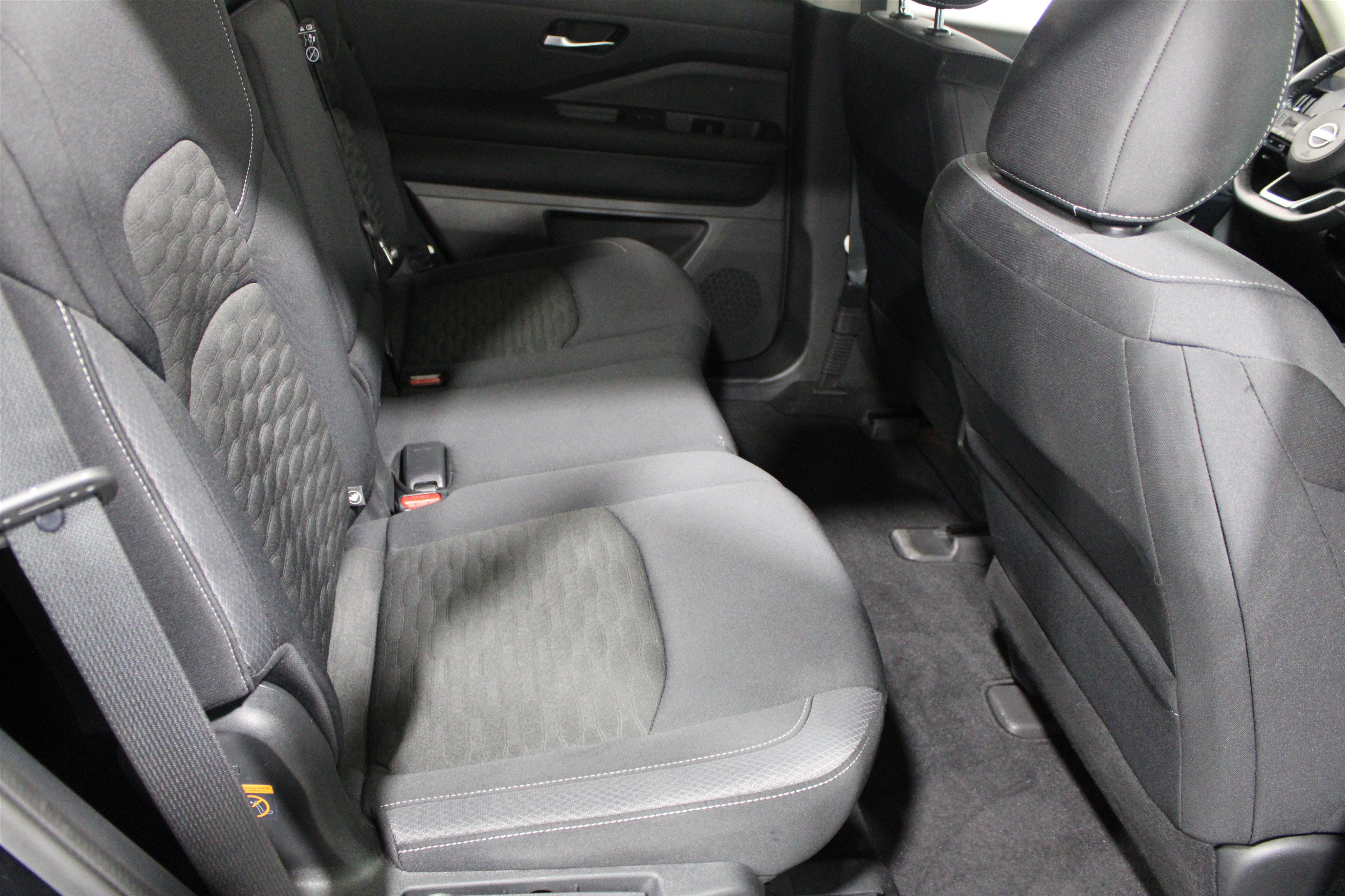 Used 2022 Super Black Nissan SV image 25