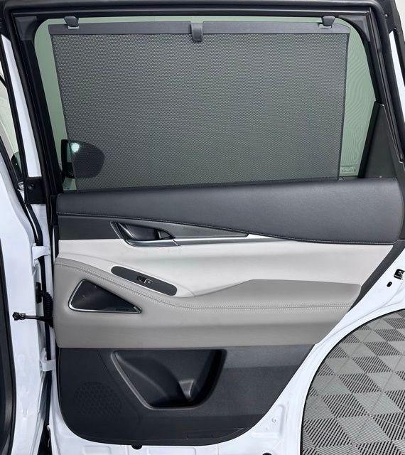 Certified Used 2026 White INFINITI LUXE image 25