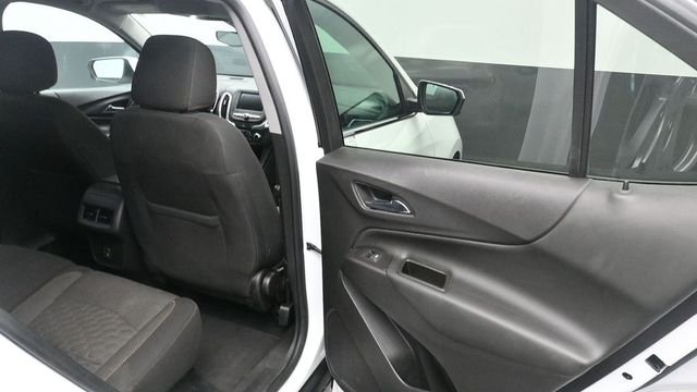 Used 2021 White Chevrolet LT image 9