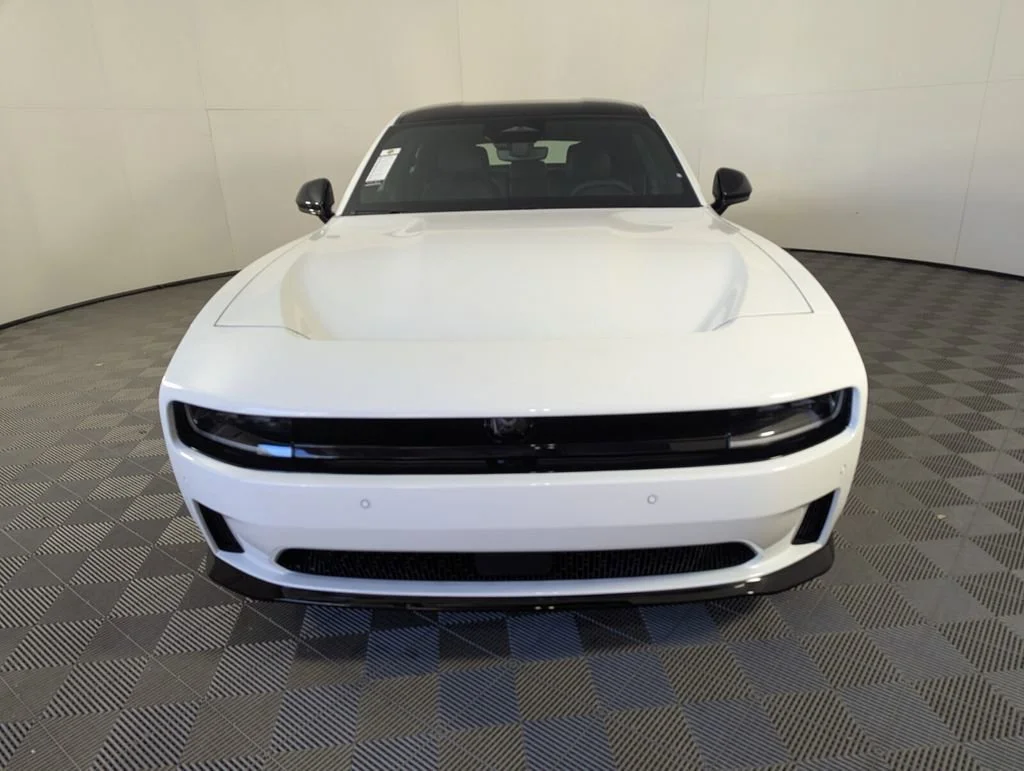 2026 Dodge Charger Daytona Scat Pack - Photo 3